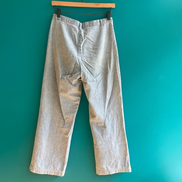 Light wash vintage Hang Ten cropped jeans - Picture 4 of 5